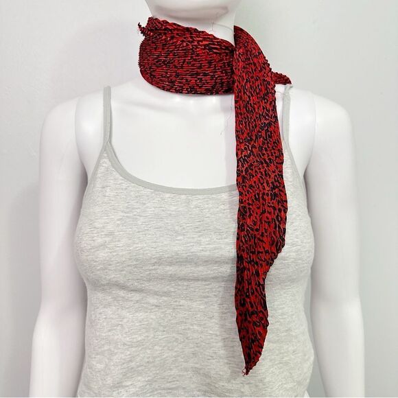 ɢᴜᴄ ᴢᴀʀᴀ ꜱᴀᴛɪɴ ᴄʜᴇᴇᴛᴀʜ ɴᴇᴄᴋᴇʀᴄʜɪᴇꜰ ꜰᴏᴜʟᴀʀᴅ ᴀᴄᴄᴇꜱꜱᴏʀʏ - Picture 3 of 16